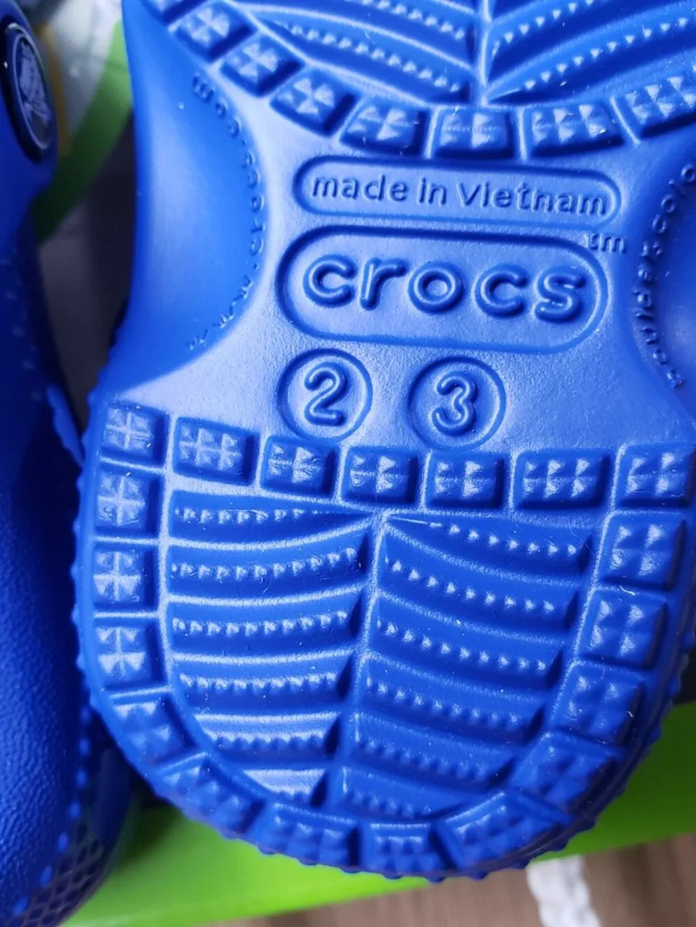 BNWT - IOB Crocs Little Clog - Blue Bolt (C2 - C3) CROCS